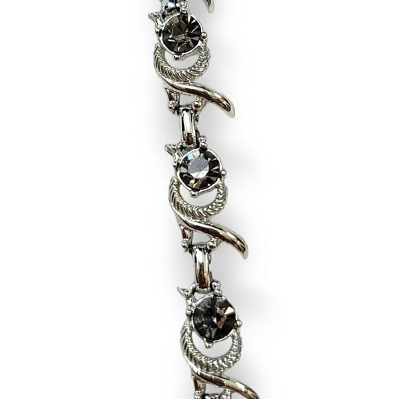 Vintage Sarah Coventry Cool Surrender Smokey Gray Silver Necklace - Picture 8 of 9